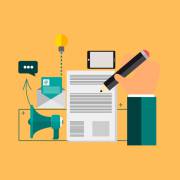 دستی در حال نوشتن با مداد بر روی کاغذ