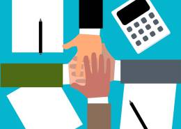 دست هایی بر روی هم